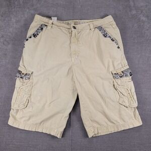 Free Planet Cargo‎ Shorts Casual Khaki Distressed Details Mens Size 34